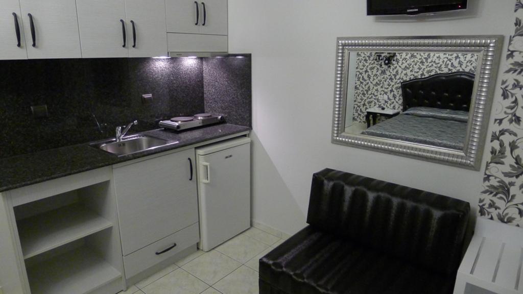 George & Sia'S House Apartment Neos Marmaras Bilik gambar